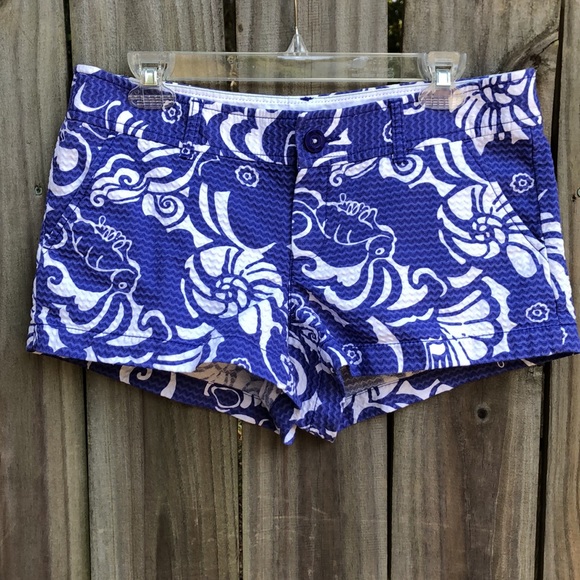 Lilly Pulitzer shorts 🐚 - Picture 2 of 6